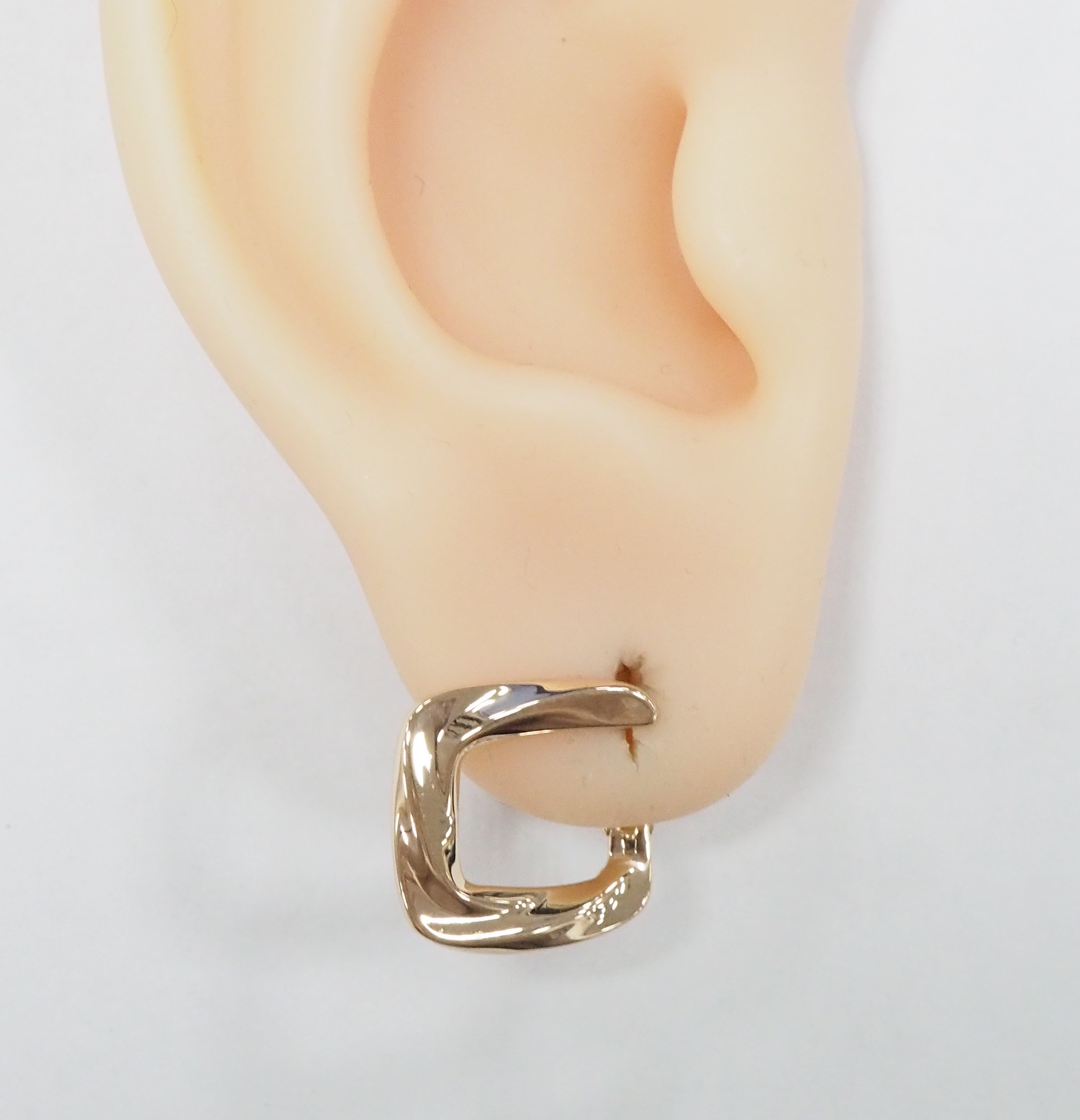 Серьги из золота